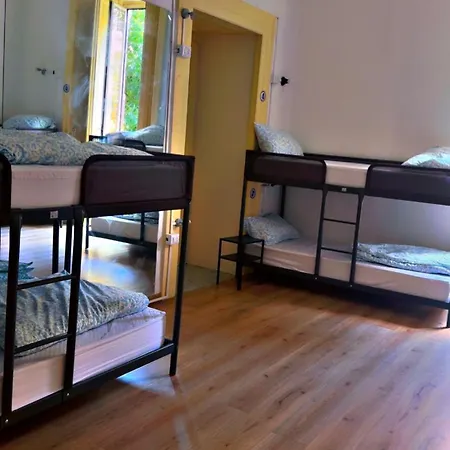 Dolce Di Monica Albergue