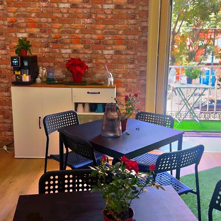 Hostel Dolce Di Monica *