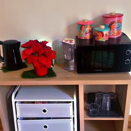 Dolce Di Monica Νάπολη