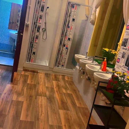 Dolce Di Monica Hostel