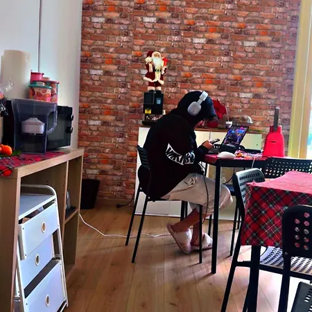 Hostel Dolce Di Monica *