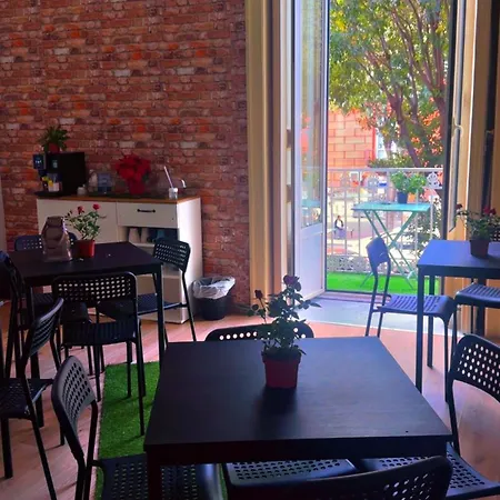 ホステル Dolce Di Monica ナポリ