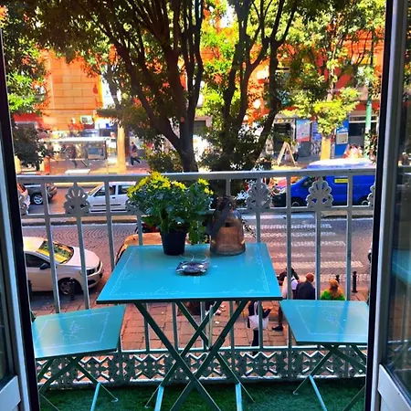 Dolce Di Monica ナポリ