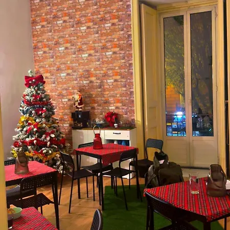 Hostal Dolce Di Monica *